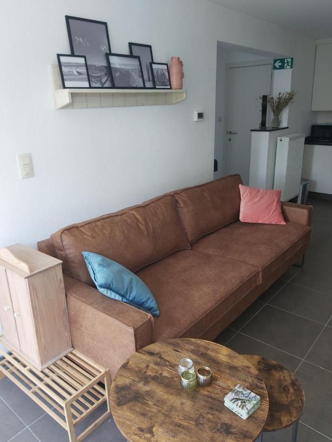 Aan De Meipe Apartment De Panne Bagian luar foto