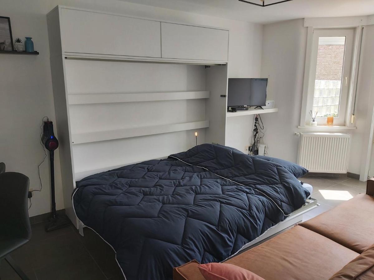 Aan De Meipe Apartment De Panne Bagian luar foto